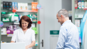 Photo d'un cadre préparateur en pharmacie