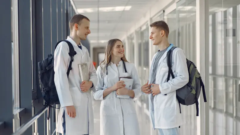 étudiants en médecine